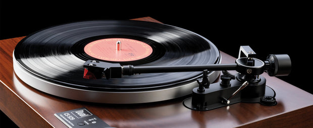 Banner image for: <h1>Dual CS 529</h1><h2>Vollautomatischer<br/>High End-Plattenspieler</h2>