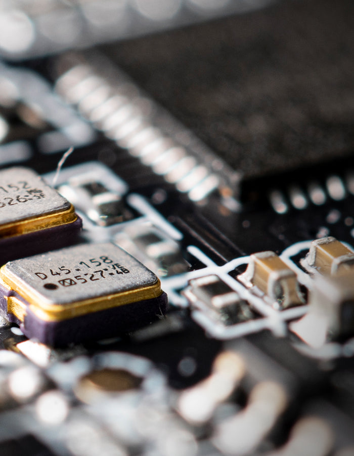 <h1>NDK femtosecond crystal</h1><h1>oscillator<br/></h1>