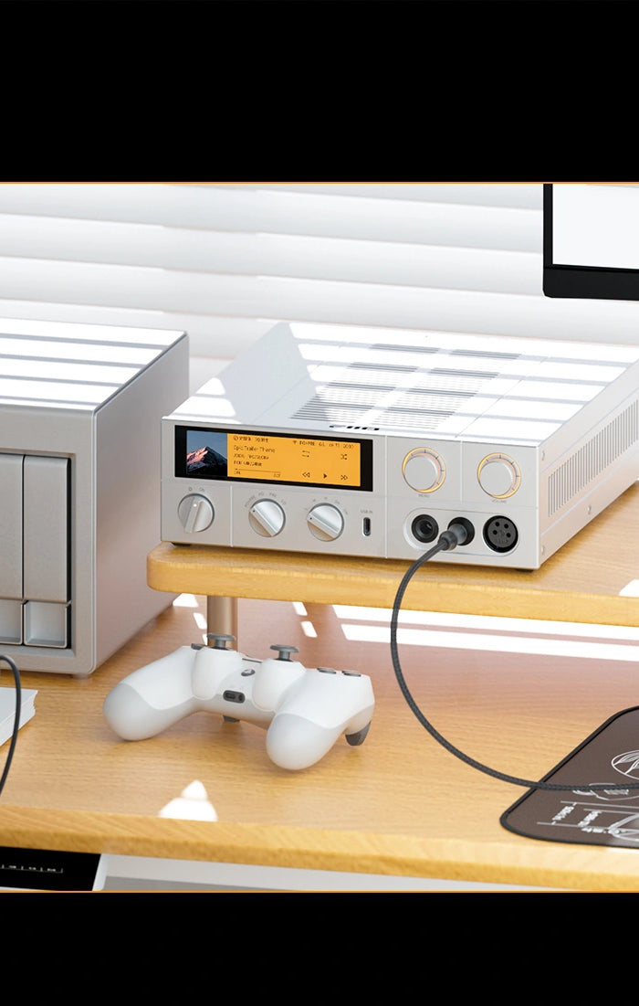 <h2>Scenario 2: K17 is connected to a computer, plays music on a NAS through Roon.</h2>