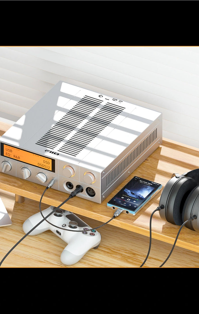 <h2>Scenario 4: K17 is connected to a digital music player via the front panel UsB port, with headphones or active speakers connected.</h2>