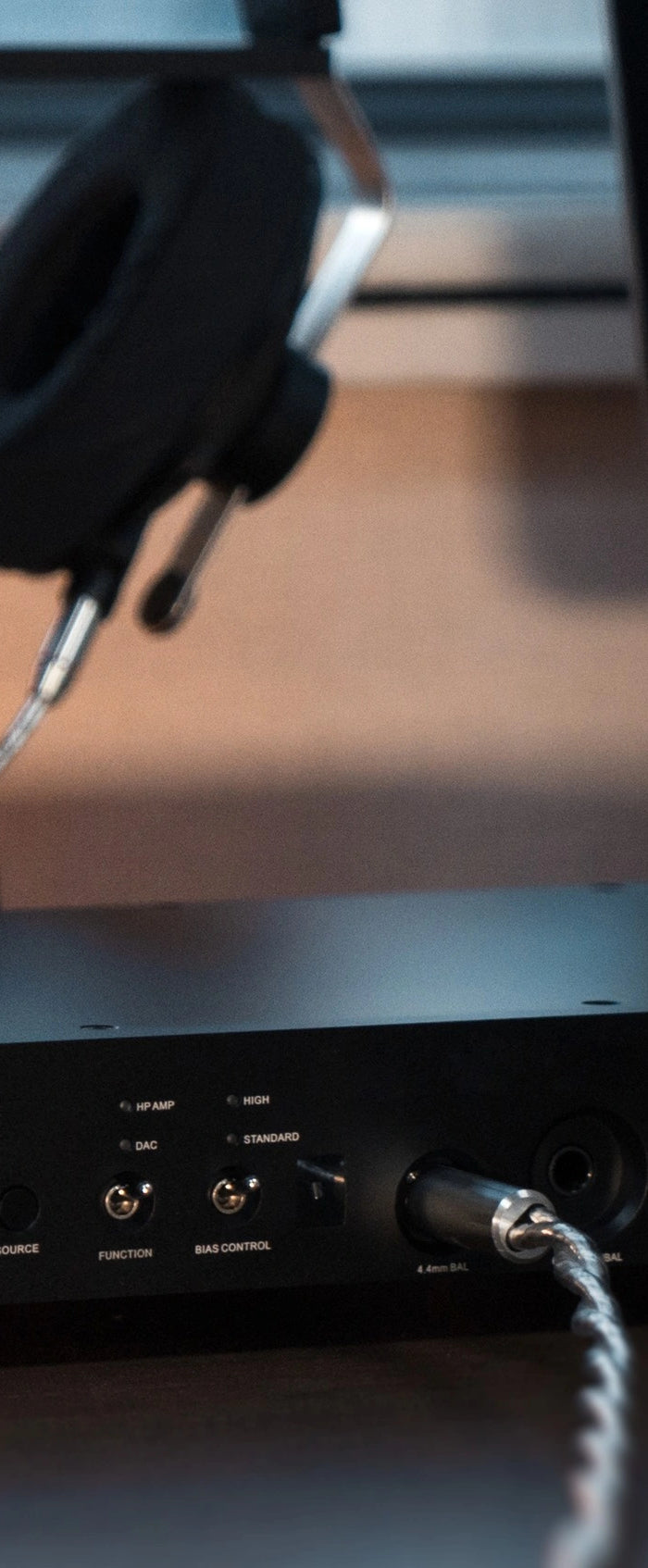 <h2>CMA Eighteen Master<br/>desktop decoding earmuff machine</h2>