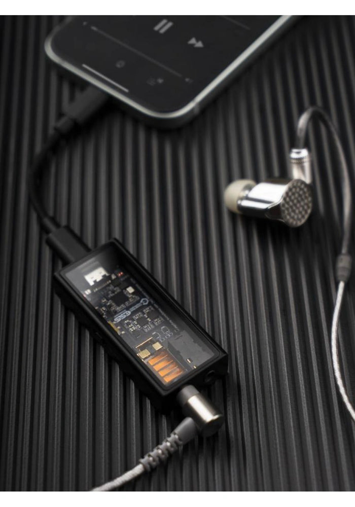 Questyle M15i MFi portable DAC amp with 3.5mm and 4.4mm outputs