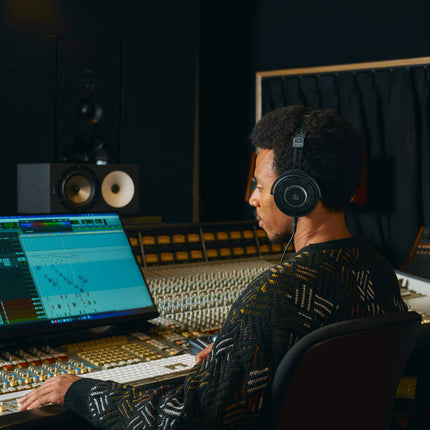 Audio-Technica ATH-R50x – Lightweight 45 mm Reference Open-Back Headphones