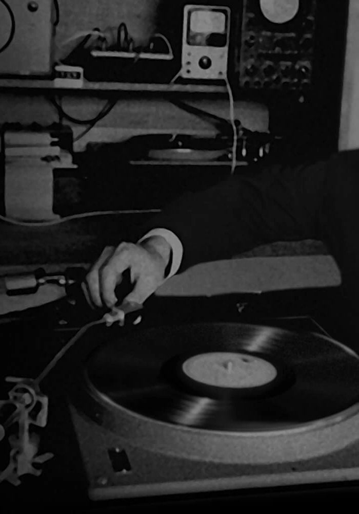 <h4>Highest Quality Sound for Everyone</h4><h1>Our Story</h1>