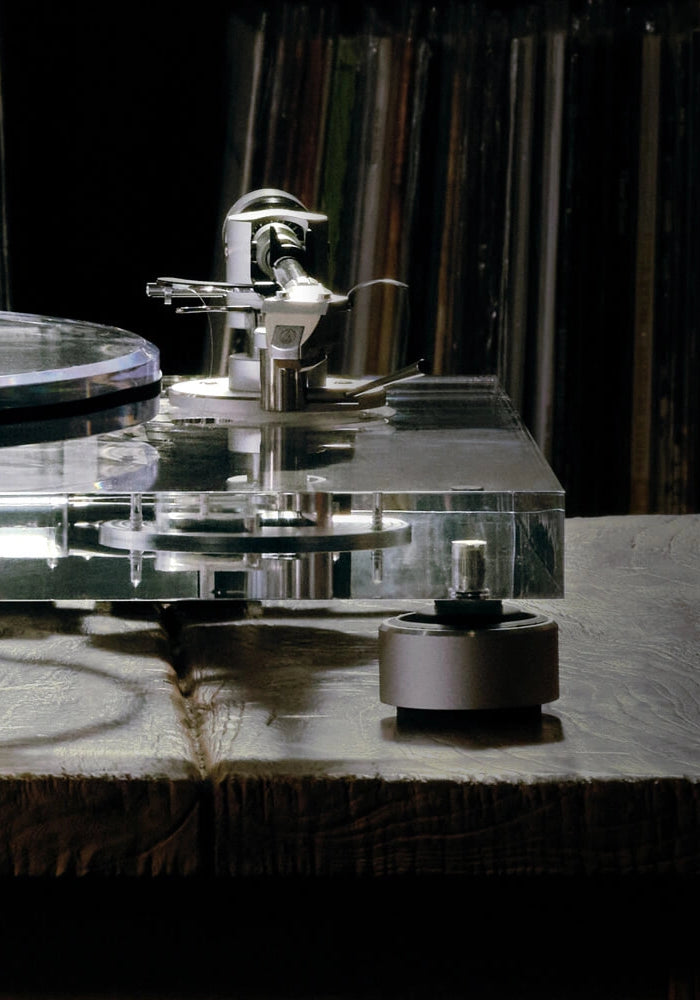 <h4>/ Ultimate Resonance Reduction</h4><h1>Made of Acrylic</h1>