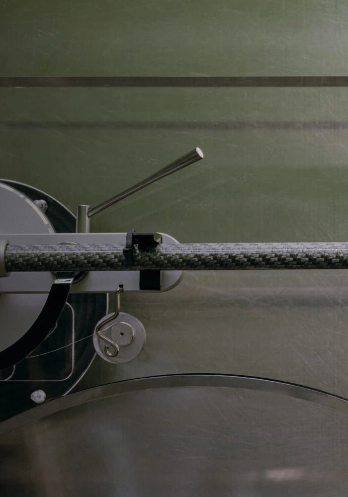 <h4>/ Exclusively Designed and Engineered</h4><h1>New Tonearm for<br/>Excellent Tracking</h1>