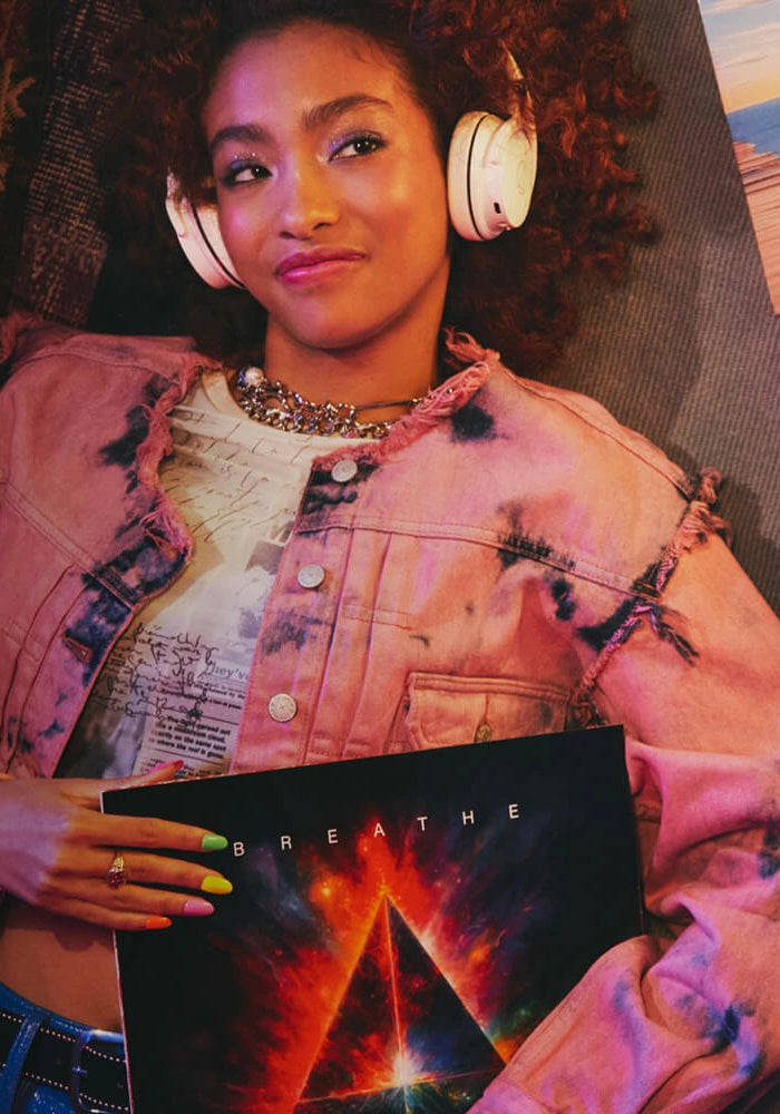 <h3>/ Analog Audio</h3><h1>Love at First<br/>Listen</h1>